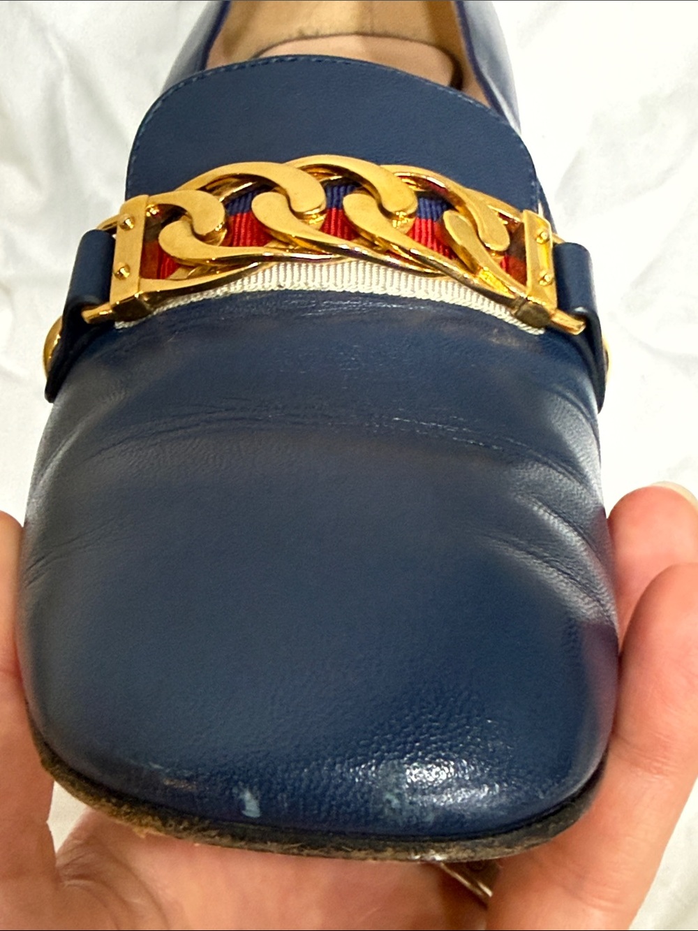 Gucci Navy Leather Loafers with Gold Chain and Red Detail - Picture 8 of 13